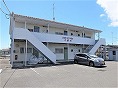４号バイパス・内環状線などへのアクセスが良く、各部屋に物置付きで収納も安心です！宅配ボックス付。２階南向きで陽当たり、眺望が抜群！！トライアル安積町店、オリエントパークあさかなど、買い物も便利です。保証会社の審査あり。決済サービス料330円/月。24時間駆けつけサービス加入必須880円/月。※法人契約の場合は16,500円/2年。