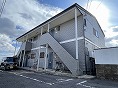 南向きで日当り良好！４号バイパス至近。保証会社の審査あり。更新料不要。決済サービス料330円/月。24時間駆けつけサービス加入必須880円/月。※法人契約の場合は16,500円/2年。2台目駐車場は3,300円/月。駐車場は1台目・2台目ともに敷地外駐車場です（徒歩1分）。